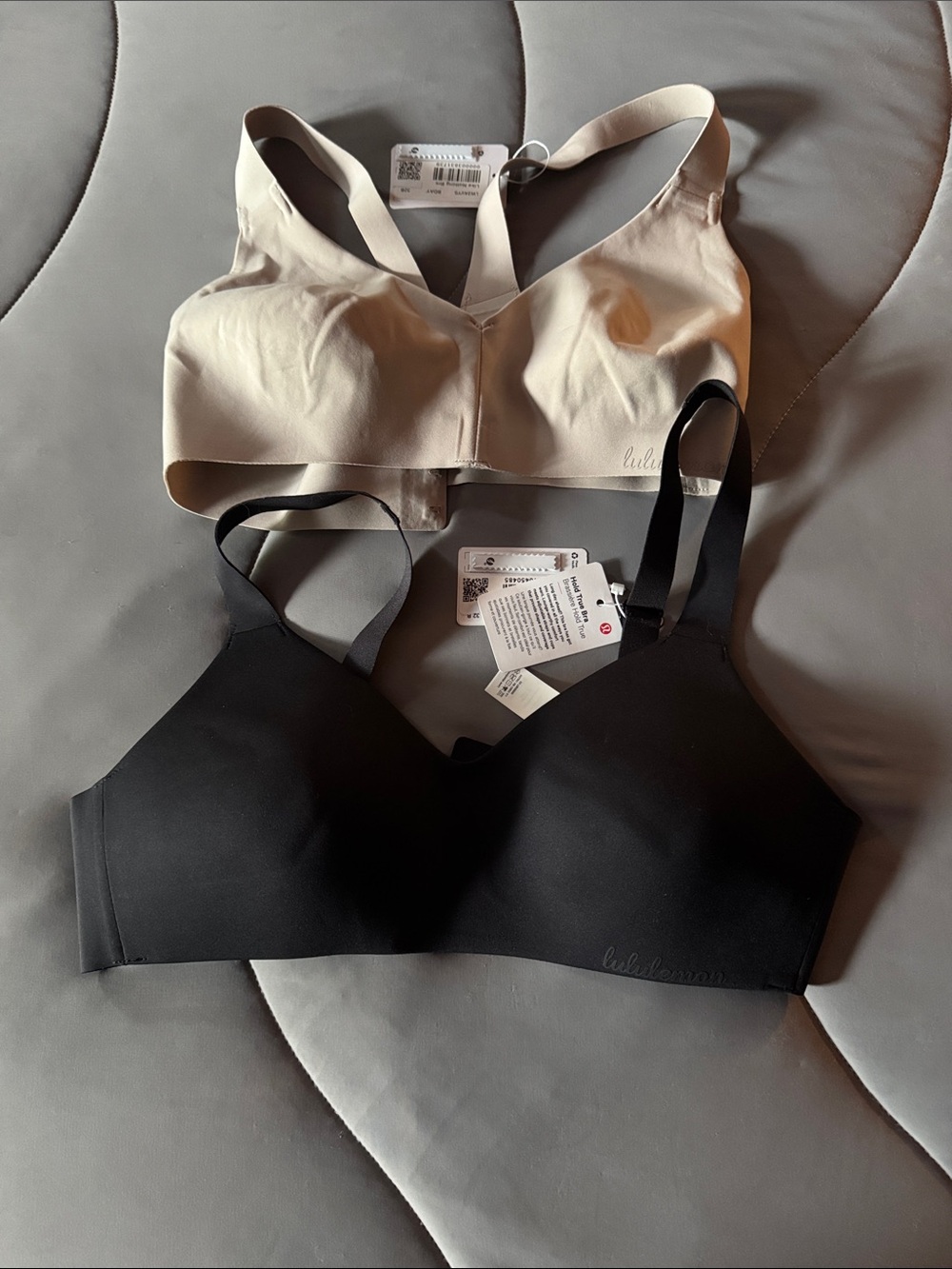 NWT lululemon athletica Wireless Seamless Bras - Black & Nude Bundle 32B